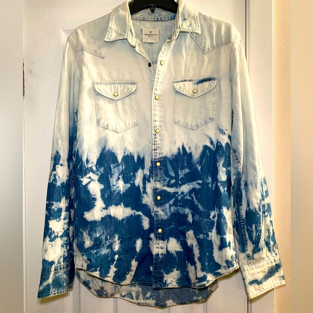American Eagle Outfitters Men’s Ombré Denim Shirt